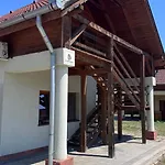 Relax Thermal Villapark Fuerdobelepovel فندق 2*